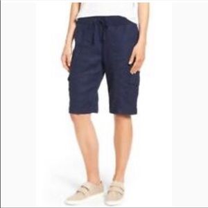 ❤️Eileen Fisher navy, linen cargo short in EUC!!❤️